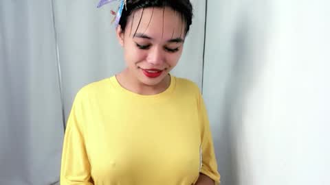 M I A online show from October 2025 07:23:02 AM