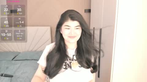 Snapshot of mia_lui chatting on June 2026 11:19:05 AM Mia 3 online show from June 2026 11:19:05 AM
