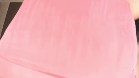 Snapshot of mia_lui chatting on June 2026 03:47:01 PM Mia 3 online show from June 2026 03:47:01 PM
