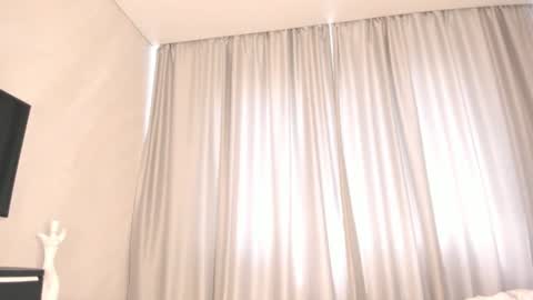 Snapshot of mia_lui chatting on July 2026 05:02:02 AM Mia 3 online show from July 2026 05:02:02 AM