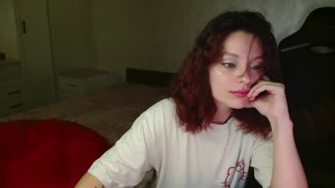 Snapshot of mia_luiza chatting on July 2026 10:31:02 PM mia_luiza online show from July 2026 10:31:02 PM