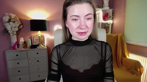 Mia online show from February 2025 07:37:01 AM