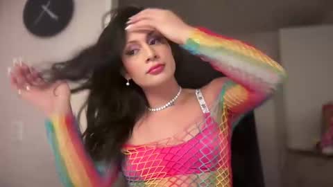 Snapshot of mia_mattel chatting on December 2024 02:21:01 PM          333 online show from December 2024 02:21:01 PM