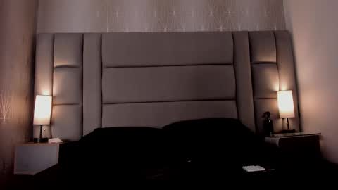    online show from December 2025 08:28:02 PM