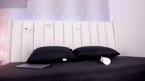 Snapshot of mia_medina chatting on February 2026 08:16:02 PM online show from February 2026 08:16:02 PM