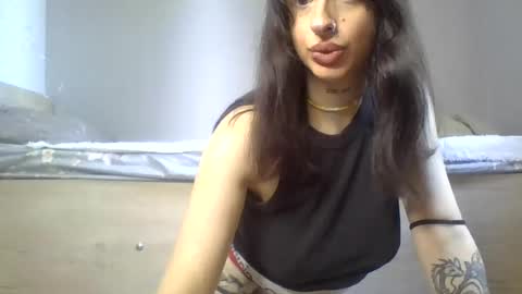 Snapshot of mia_meeeow chatting on June 2026 09:45:02 AM Mia online show from June 2026 09:45:02 AM
