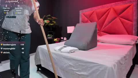 MIA  online show from February 2025 01:51:01 AM