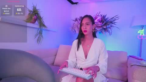 Mia online show from April 2026 11:34:01 AM