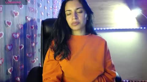 Snapshot of mia_petitebaby chatting on February 2025 02:40:02 AM Ma online show from February 2025 02:40:02 AM