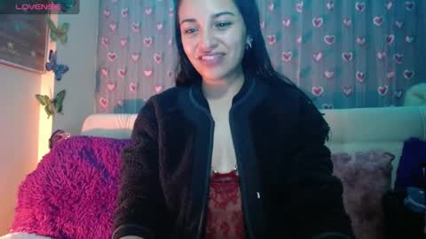 Snapshot of mia_petitebaby chatting on April 2026 02:11:01 AM Ma online show from April 2026 02:11:01 AM