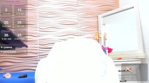 Snapshot of mia_pineda chatting on December 2024 01:40:02 AM Mariana online show from December 2024 01:40:02 AM