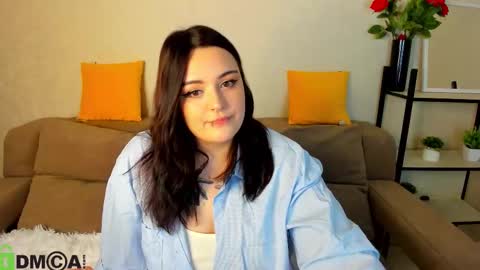 Snapshot of mia_r0ss chatting on October 2025 01:13:01 AM Mia online show from October 2025 01:13:01 AM