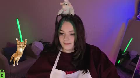 Mia online show from March 2026 01:10:01 AM