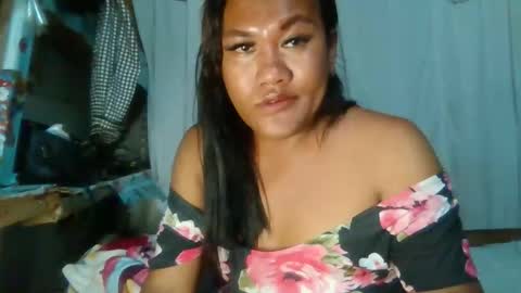Snapshot of mia_revita chatting on May 2026 08:37:01 PM mia_revita online show from May 2026 08:37:01 PM
