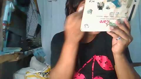 Snapshot of mia_revita chatting on May 2026 11:51:01 AM mia_revita online show from May 2026 11:51:01 AM
