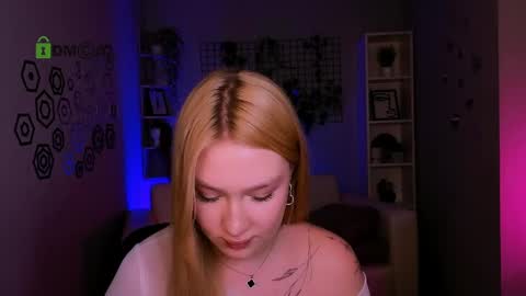 mia online show from May 2026 01:23:01 AM