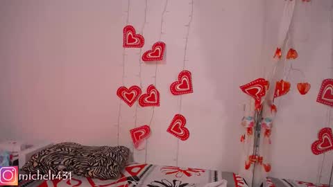 mia reys online show from February 2025 11:39:02 AM