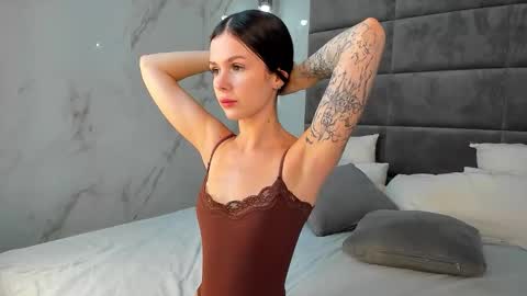 Mia Rioti online show from February 2026 09:35:02 AM