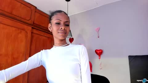 Snapshot of mia_rissi chatting on February 2025 02:41:01 PM Mia online show from February 2025 02:41:01 PM