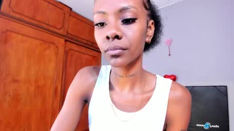 Snapshot of mia_rissi chatting on February 2025 02:31:02 PM Mia online show from February 2025 02:31:02 PM