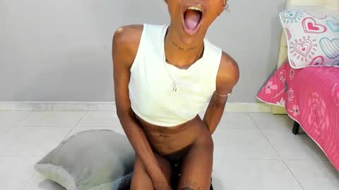 Snapshot of mia_rissi chatting on March 2025 06:48:01 PM Mia online show from March 2025 06:48:01 PM