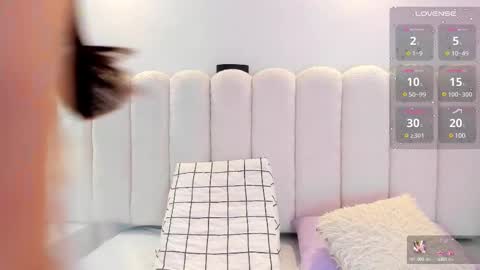 Snapshot of mia_rom chatting on February 2025 12:28:01 PM Mia online show from February 2025 12:28:01 PM