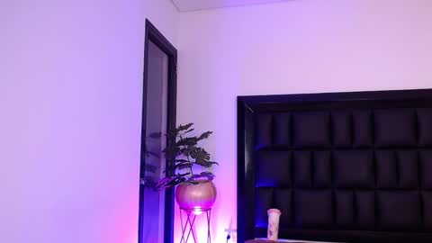 Snapshot of mia_roosee1 chatting on February 2026 06:19:02 AM mia online show from February 2026 06:19:02 AM