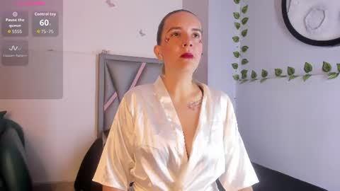 mia_salome23 online show from July 2026 11:47:02 AM