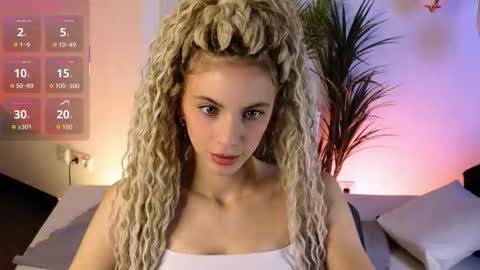 Snapshot of mia_silk chatting on October 2025 06:26:02 AM Mia online show from October 2025 06:26:02 AM