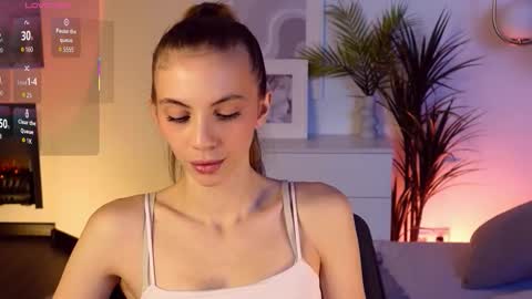 Snapshot of mia_silk chatting on November 2025 06:23:01 AM Mia online show from November 2025 06:23:01 AM