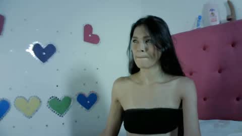 MIA suarez4 online show from June 2026 12:30:01 AM