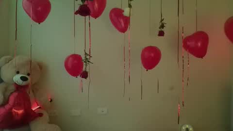 mia_thopsom online show from February 2026 04:59:01 PM