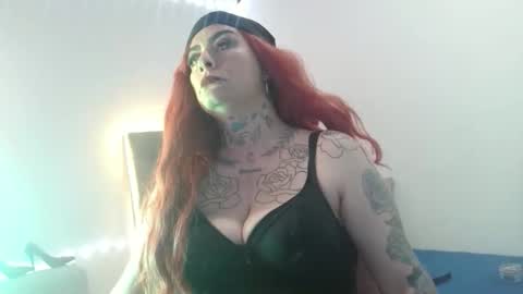 MIA VANTT online show from March 2026 10:13:02 PM