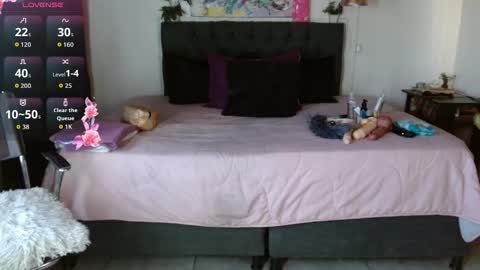 Snapshot of mia_velvet1 chatting on September 2025 02:51:01 PM MIA online show from September 2025 02:51:01 PM