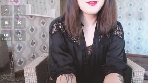 mia_wallase online show from March 2025 08:30:01 AM