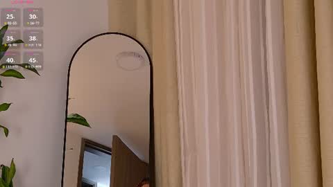 Mia White  online show from June 2026 03:33:01 PM
