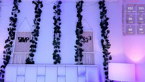 Mia online show from March 2026 11:28:02 AM