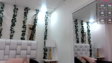 Mia online show from June 2026 11:24:02 AM