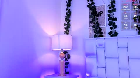 Mia online show from June 2026 11:31:01 AM