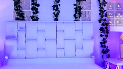 Mia online show from June 2026 11:25:01 AM