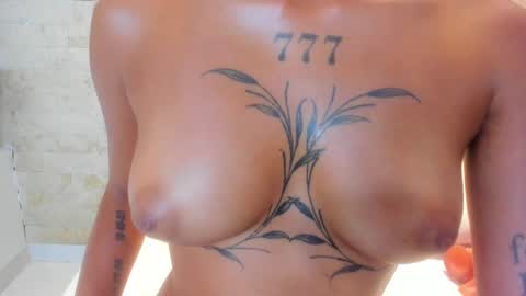 Snapshot of miaa_roldan chatting on February 2025 01:45:02 AM Miaa online show from February 2025 01:45:02 AM