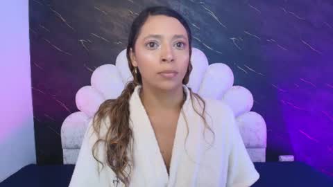 Mia online show from June 2026 12:03:02 PM