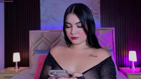 Miaa Farrel online show from May 2026 07:09:02 PM