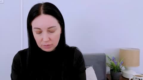 Snapshot of miaalluring chatting on April 2026 03:35:01 PM Mia online show from April 2026 03:35:01 PM