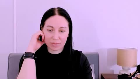 Snapshot of miaalluring chatting on April 2026 03:39:02 PM Mia online show from April 2026 03:39:02 PM