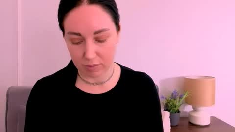Snapshot of miaalluring chatting on April 2026 04:27:02 PM Mia online show from April 2026 04:27:02 PM