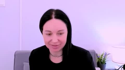 Snapshot of miaalluring chatting on May 2026 03:52:01 PM Mia online show from May 2026 03:52:01 PM