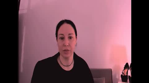 Snapshot of miaalluring chatting on May 2026 04:06:02 PM Mia online show from May 2026 04:06:02 PM