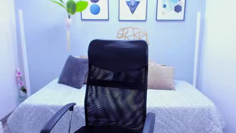 Snapshot of miaamane chatting on January 2025 12:52:02 PM Mia online show from January 2025 12:52:02 PM