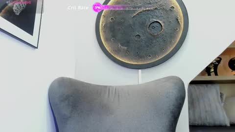 Mia online show from February 2026 12:24:01 PM